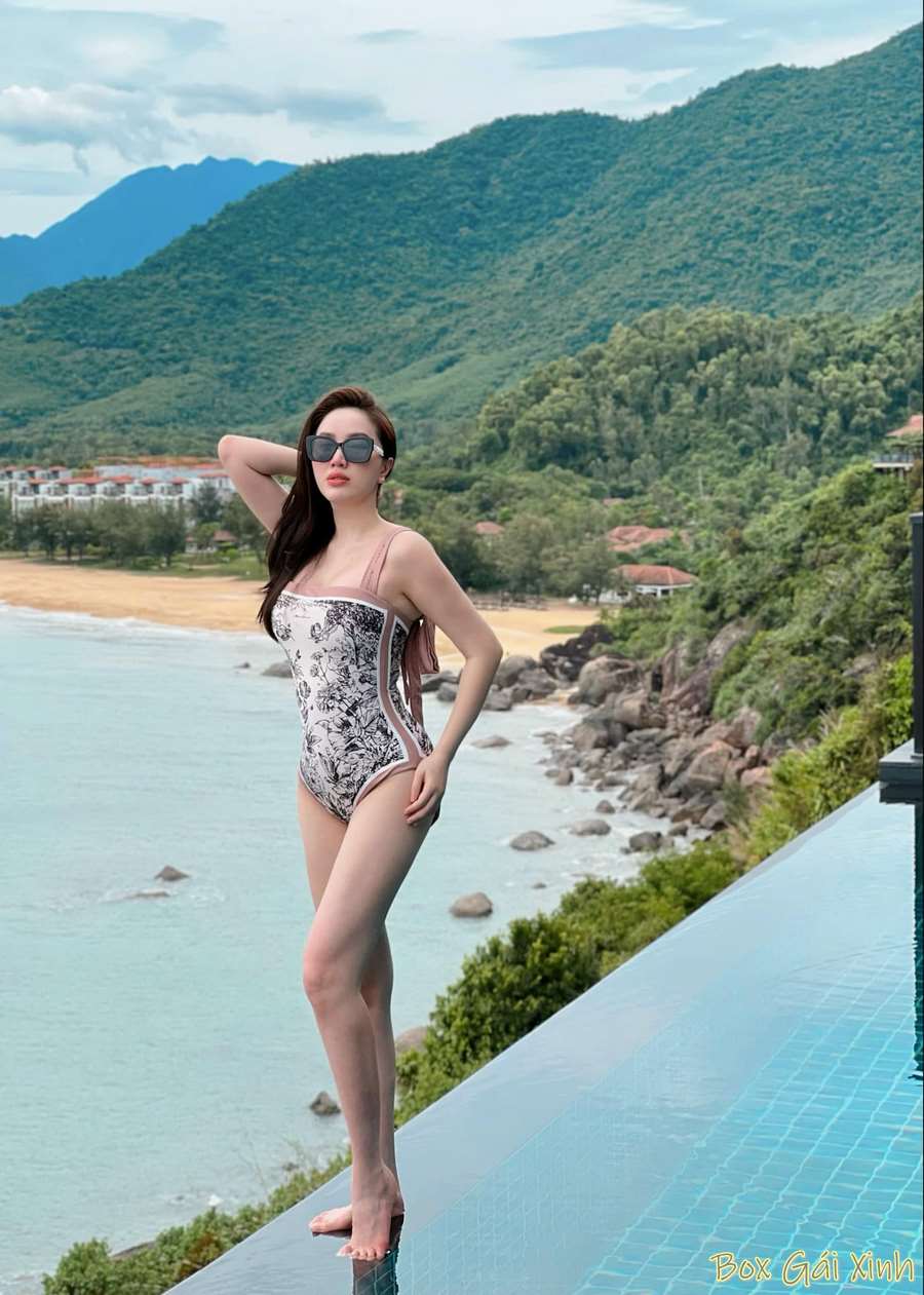 ảnh Bảo Thy bikini 12