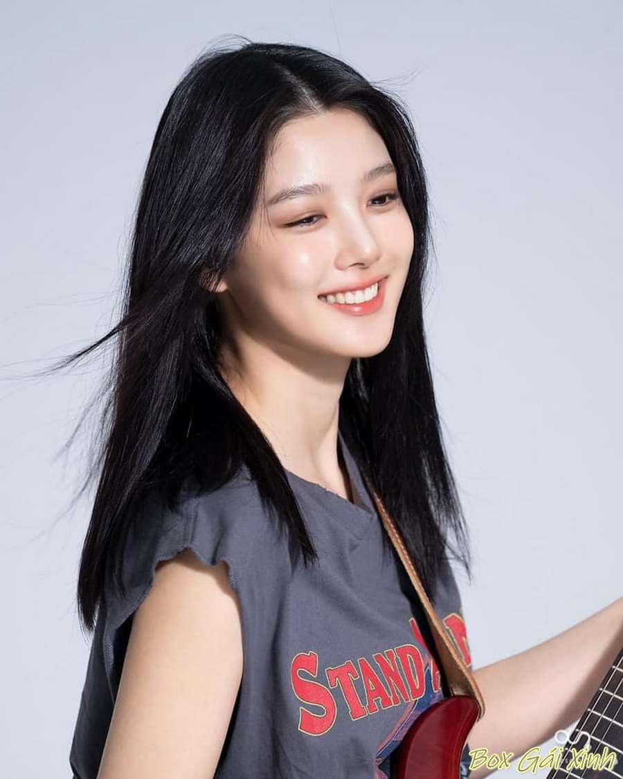 ảnh Kim Yoo Jung sexy khiêu gợi 23