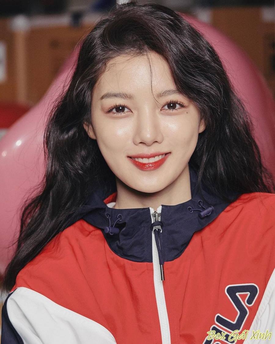 ảnh Kim Yoo Jung sexy khiêu gợi 26