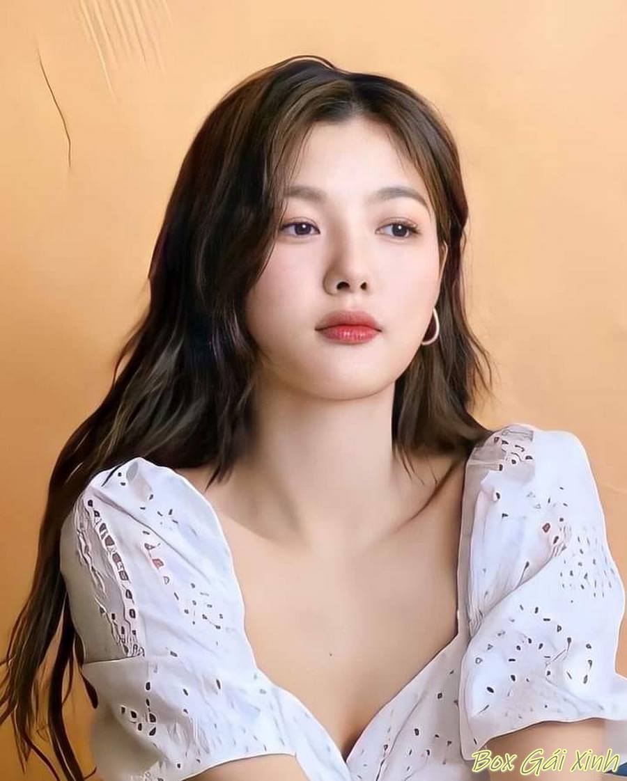 ảnh Kim Yoo Jung sexy khiêu gợi 27