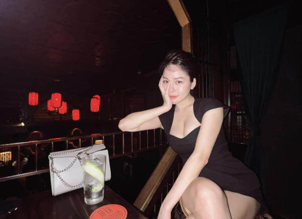 Hot Girl Trâm Anh 54